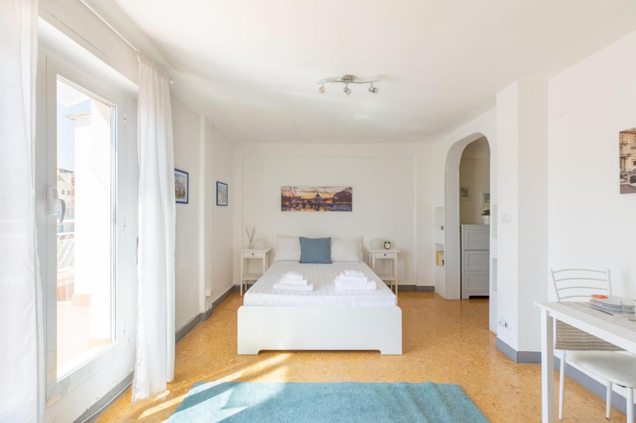 Iflat Shiny Penthouse In Balduina Lägenhet Rom Exteriör bild